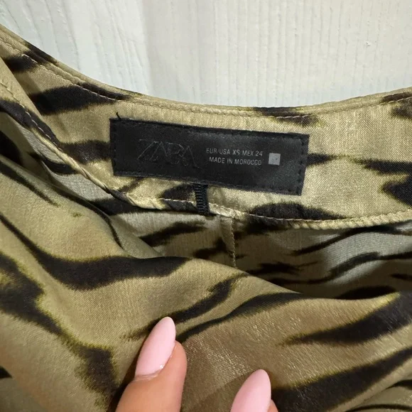 Zara Beige and Black Animal Print Top - Picture 2 of 3